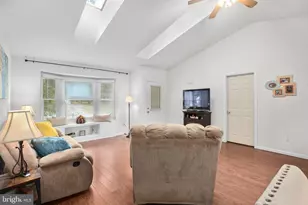 10304 Bayberry Ln, Spotsylvania, VA 22553 - Photo 5