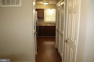 423 Laurel Ave, Fredericksburg, VA 22408 - Photo 3