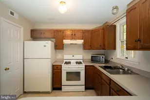 9613 Dominion Forest Cir, Fredericksburg, VA 22408 - Photo 17