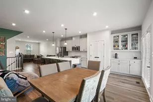 9342 Tanfield Dr, Fredericksburg, VA 22408 - Photo 9