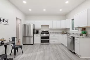 8805 Pepperidge Dr, Spotsylvania, VA 22553 - Photo 9