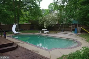 10712 S Jamie Pl, Fredericksburg, VA 22407 - Photo 3