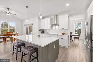 8109 Campfire Ln, Fredericksburg, VA 22407 - Photo 15