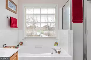 6910 Governors Grant Ln, Fredericksburg, VA 22407 - Photo 33