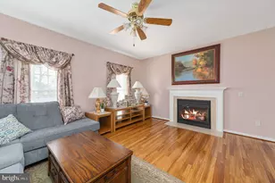 6910 Governors Grant Ln, Fredericksburg, VA 22407 - Photo 9