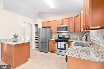 10421 Chesterwood Drive, Spotsylvania, VA 22553 - Photo 11