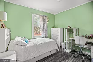 10400 Hillside Ln, Fredericksburg, VA 22408 - Photo 9