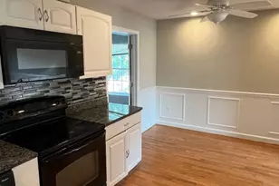 10310 Meadowview Dr, Fredericksburg, VA 22408 - Photo 7