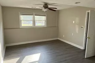 10310 Meadowview Dr, Fredericksburg, VA 22408 - Photo 17