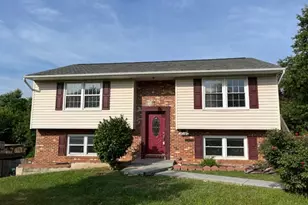 10310 Meadowview Dr, Fredericksburg, VA 22408 - Photo 1