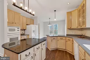 13031 Dahlia Ln, Fredericksburg, VA 22407 - Photo 11