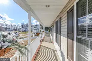 6109 Sunny Meadows Dr, Fredericksburg, VA 22407 - Photo 3