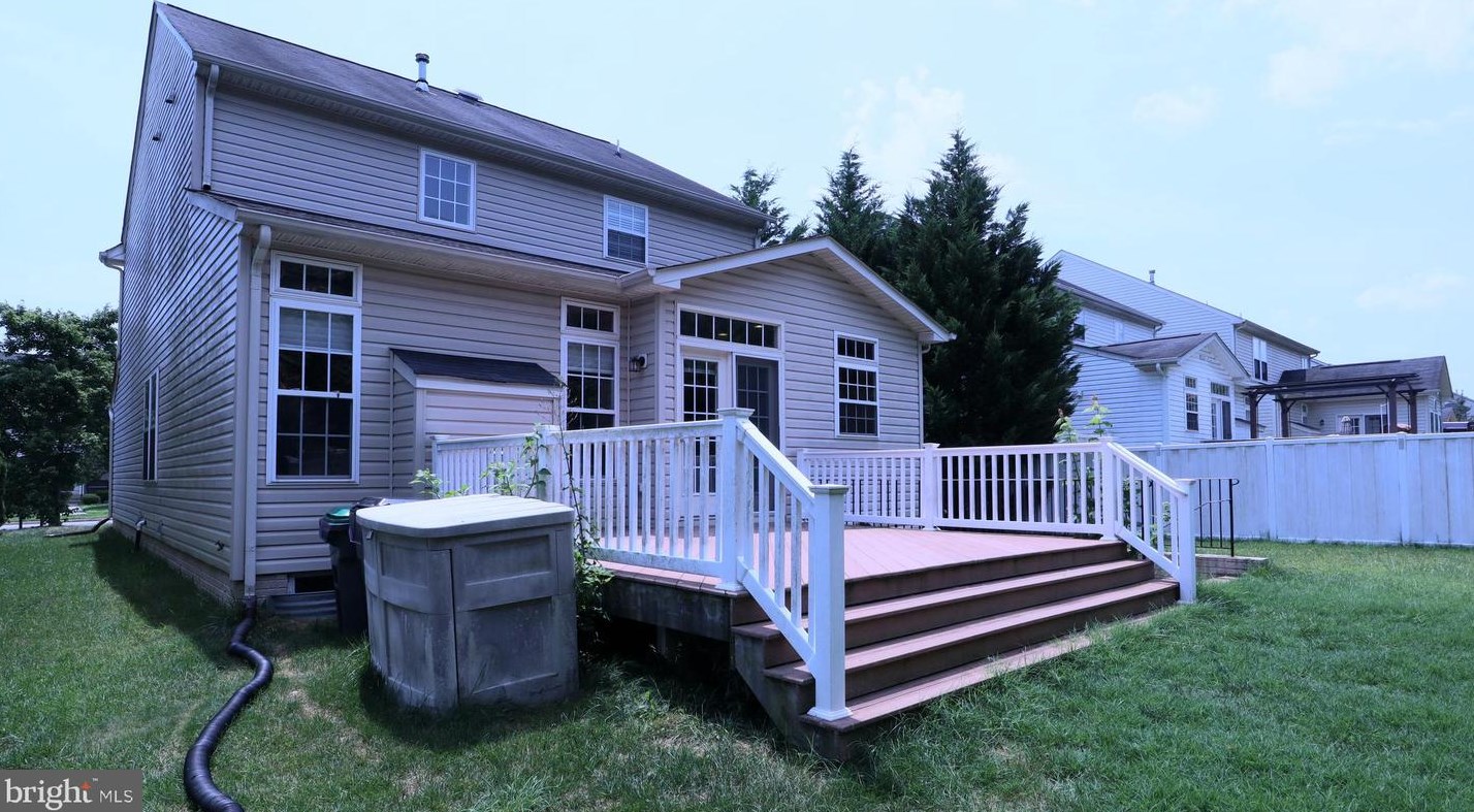 201 Woodstream Blvd, Stafford VA  22556-4645 exterior