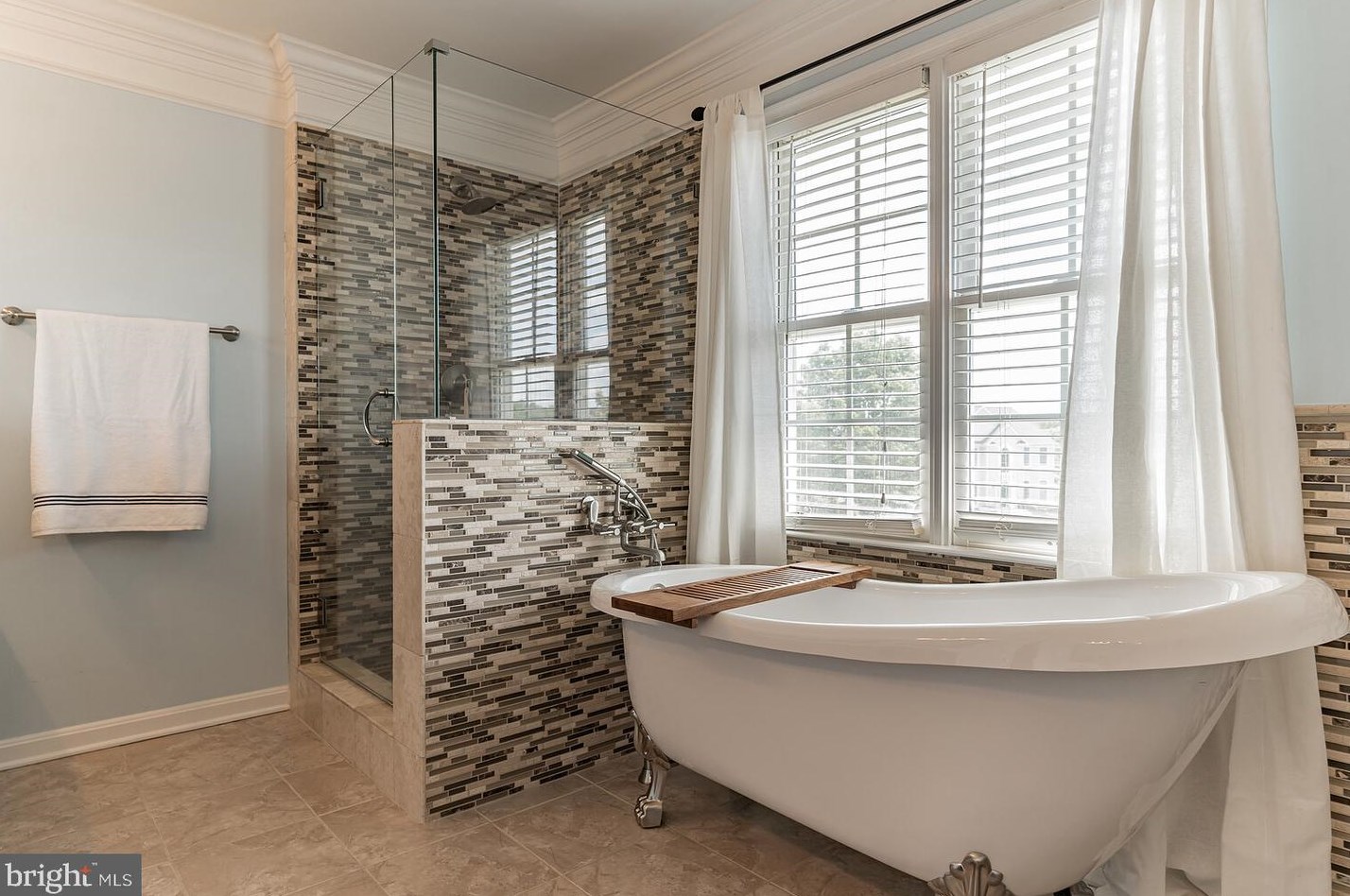 1 Boulder Dr, Stafford VA 22554-8829 exterior