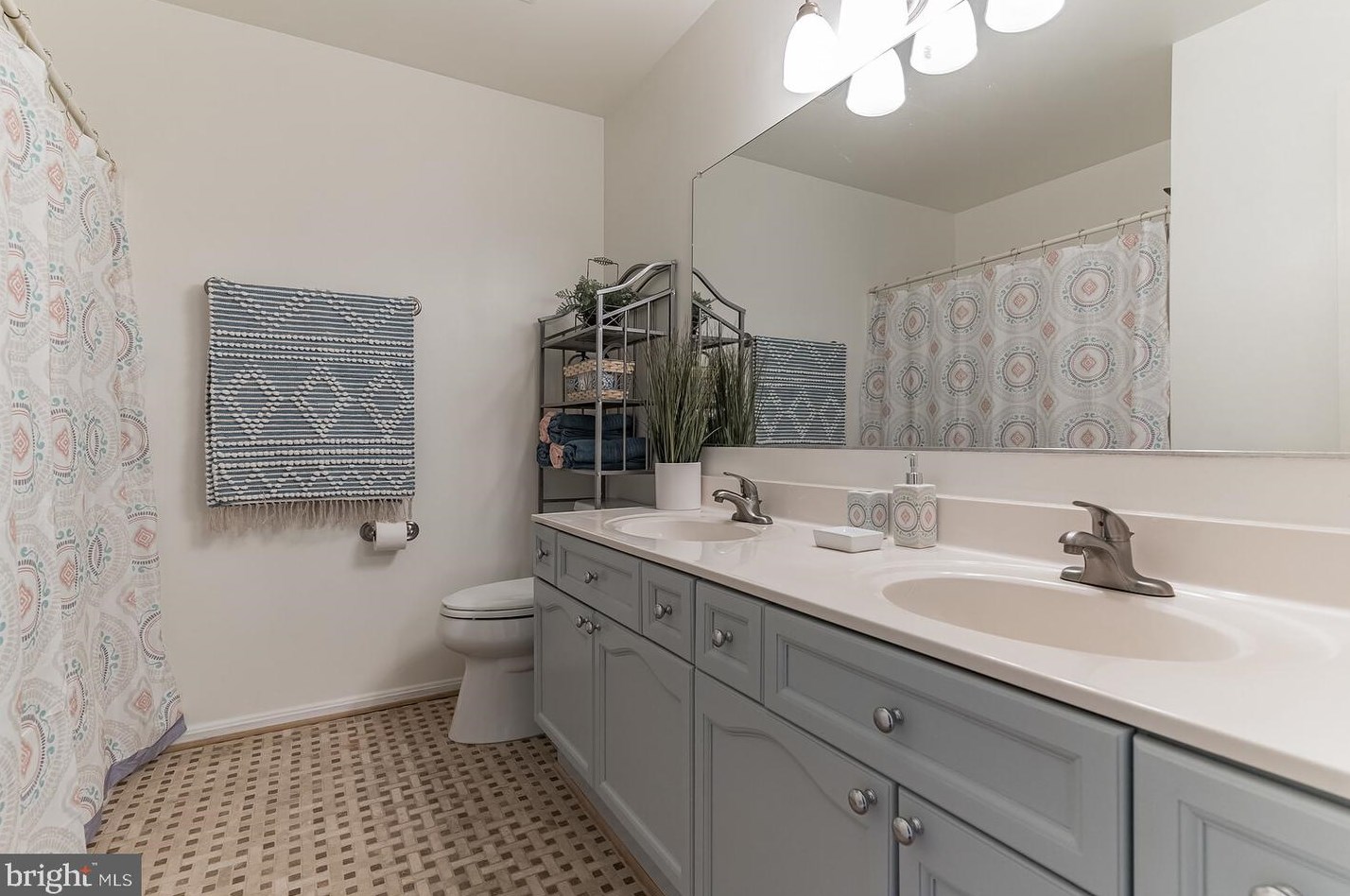 1 Boulder Dr, Stafford VA 22554-8829 exterior