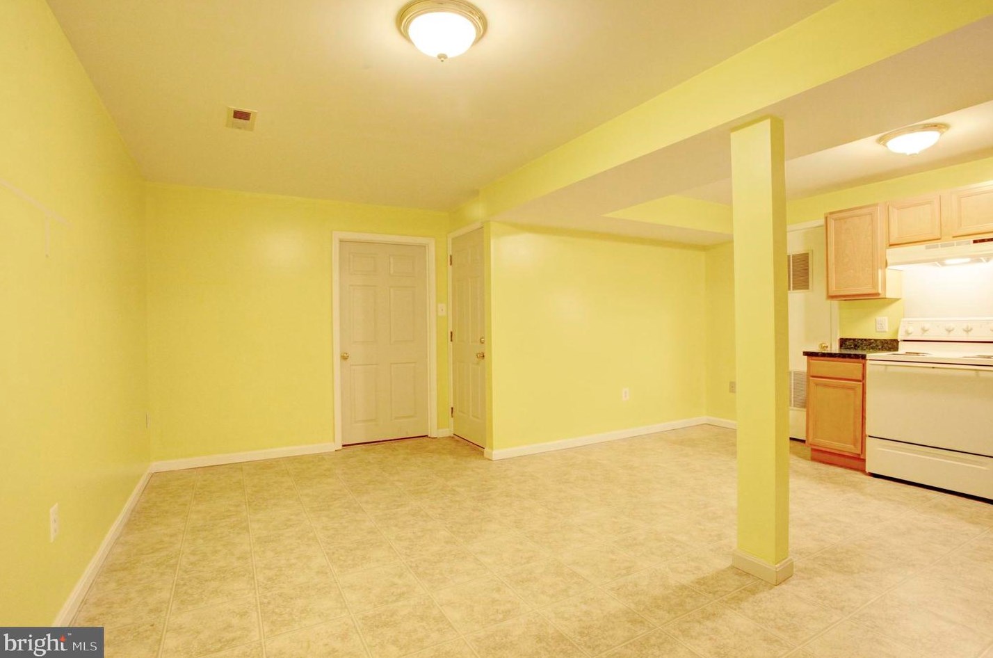 14 Lakeside Dr, Stafford VA 22554-7868 exterior