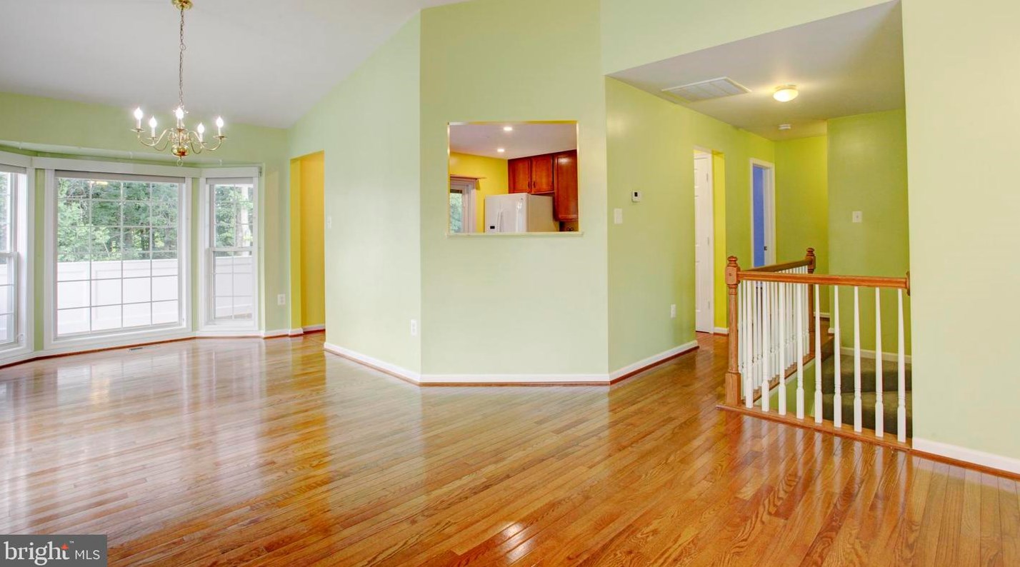 14 Lakeside Dr, Stafford VA 22554-7868 exterior