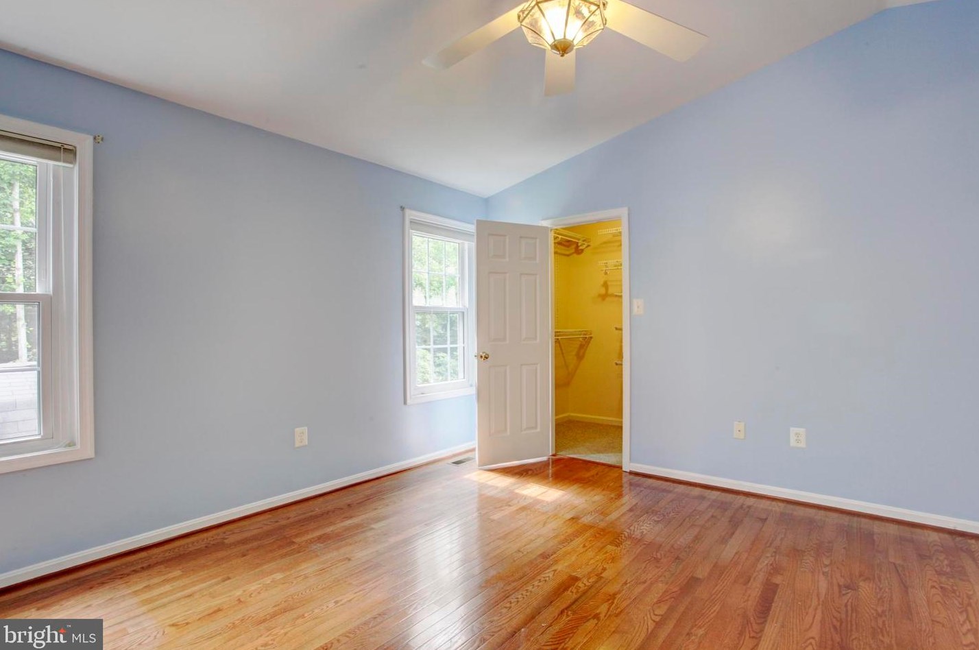 14 Lakeside Dr, Stafford VA 22554-7868 exterior