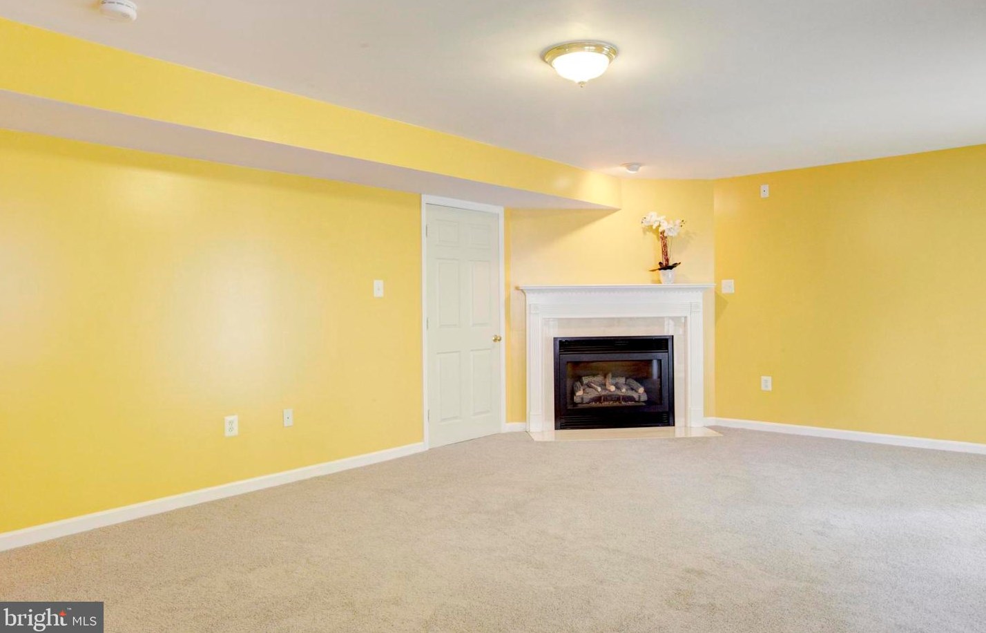 14 Lakeside Dr, Stafford VA 22554-7868 exterior