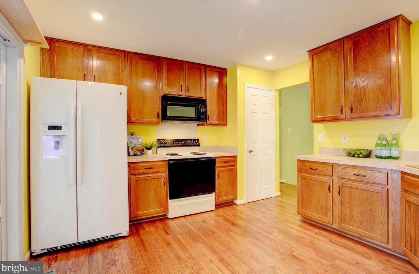 14 Lakeside Dr, Stafford VA 22554-7868 exterior