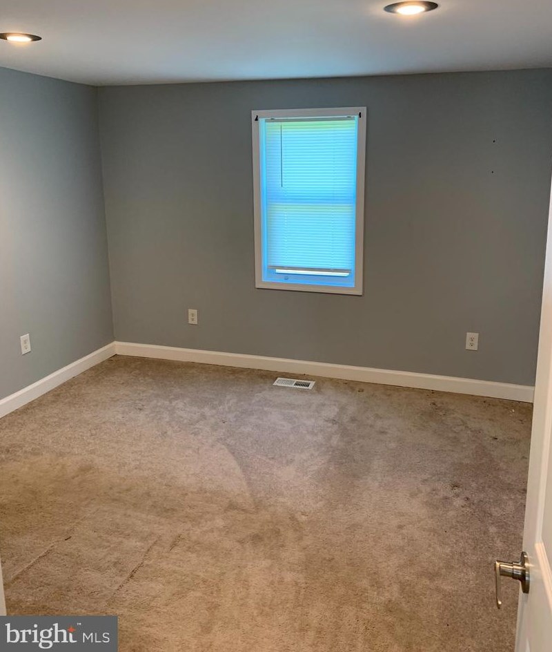 450 Raven Rd, Stafford VA  22554-4006 exterior