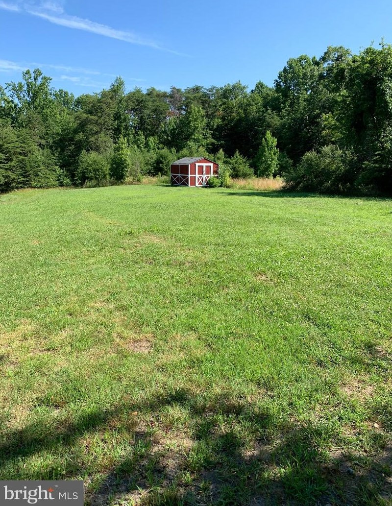 450 Raven Rd, Stafford VA  22554-4006 exterior