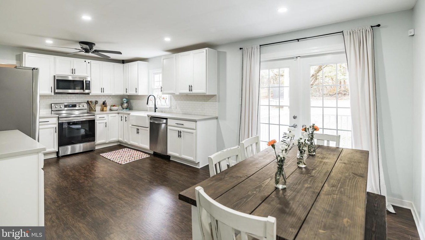 323 High St, Stafford VA  22556-1806 exterior