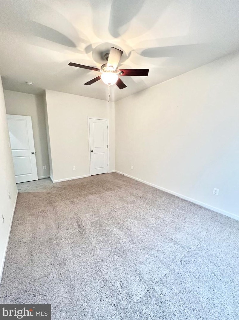 212 Almond Dr, Stafford VA  22554-2530 exterior