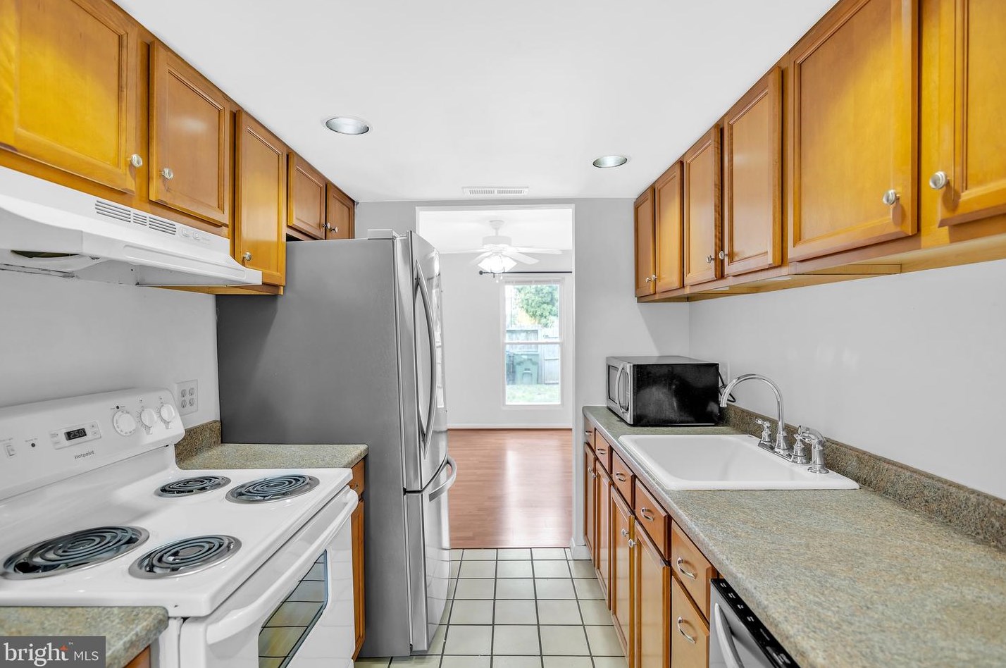 67 Chestnut Dr, Stafford VA  22554-5058 exterior