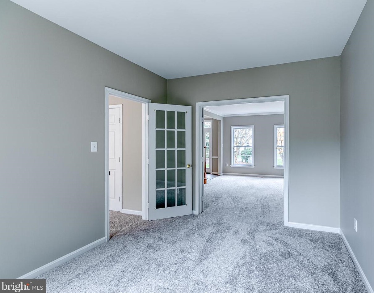 14 Monarch Ct, Stafford VA  22554-8801 exterior