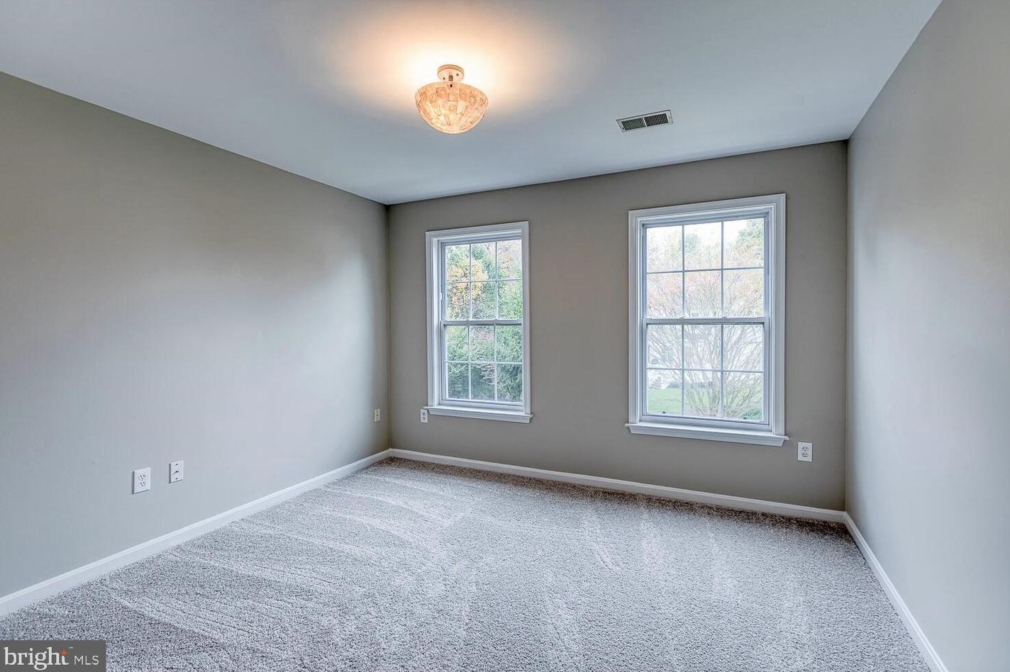 14 Monarch Ct, Stafford VA  22554-8801 exterior