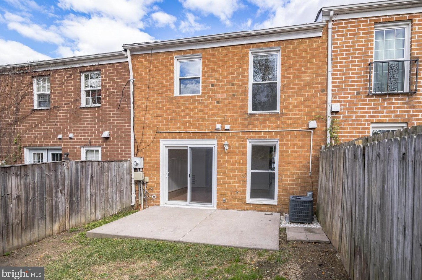 67 Chestnut Dr, Stafford VA  22554-5058 exterior