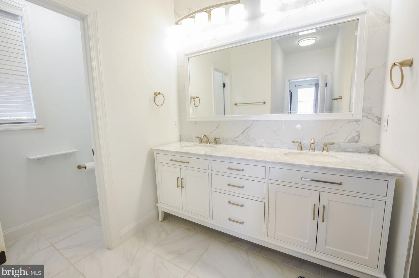 24 Perkins Ln, Stafford VA  22554-5337 exterior