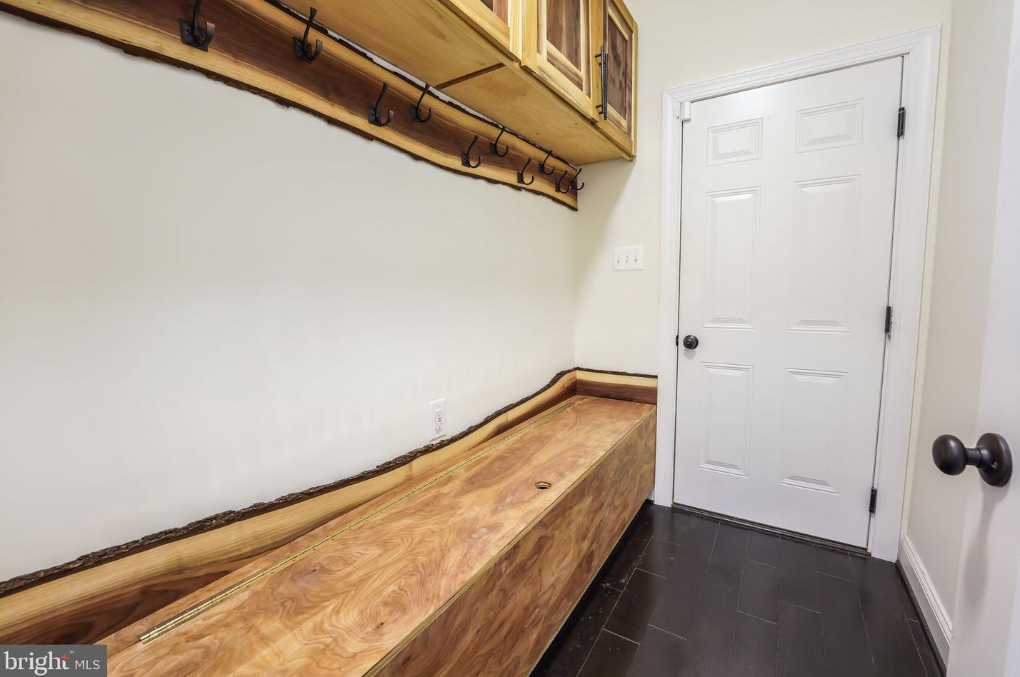 24 Perkins Ln, Stafford VA  22554-5337 exterior