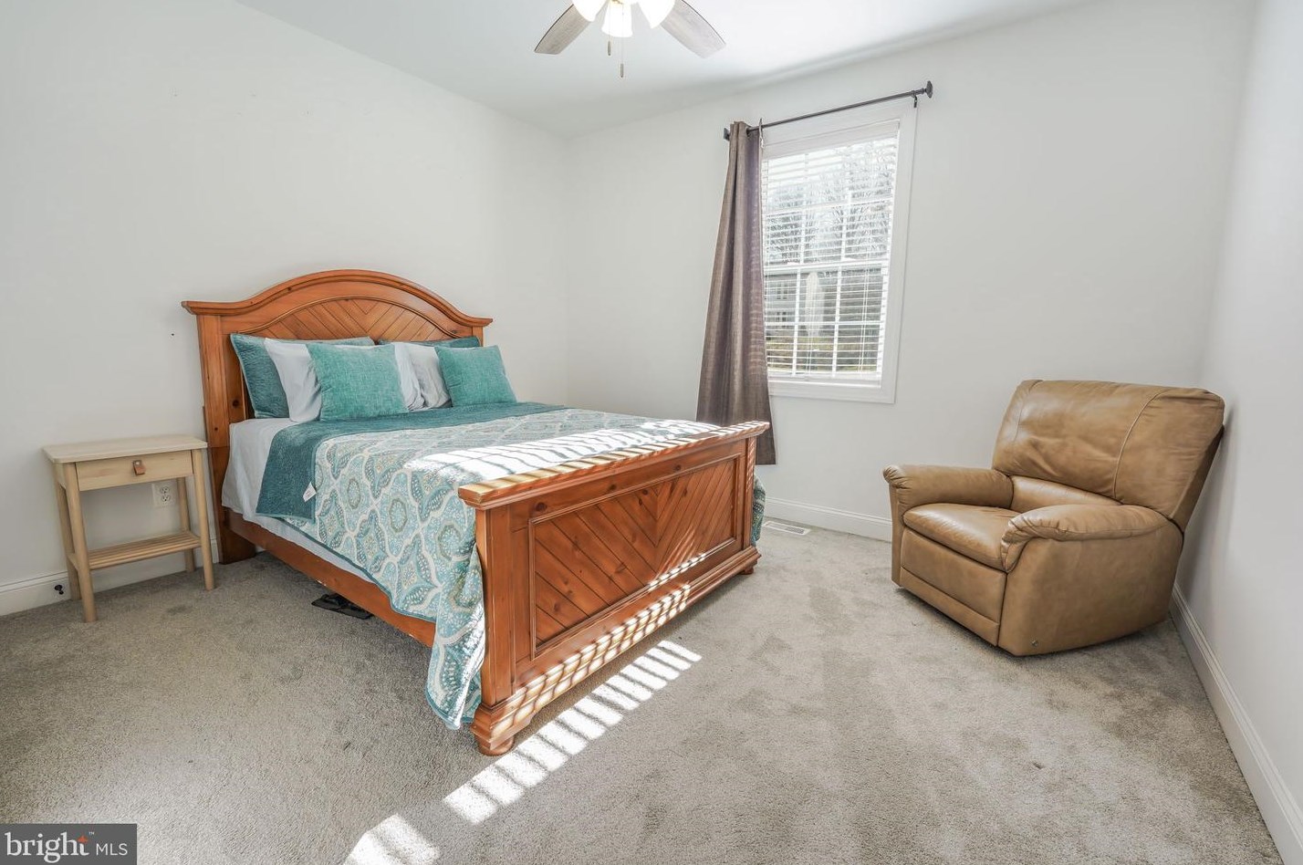 24 Perkins Ln, Stafford VA  22554-5337 exterior