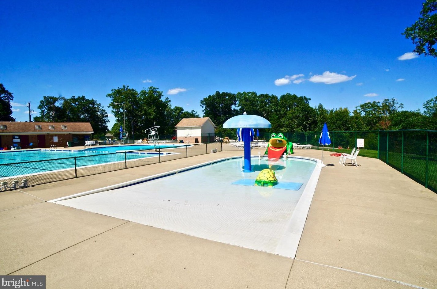 2004 State Room Dr, Stafford VA  22554-2322 exterior