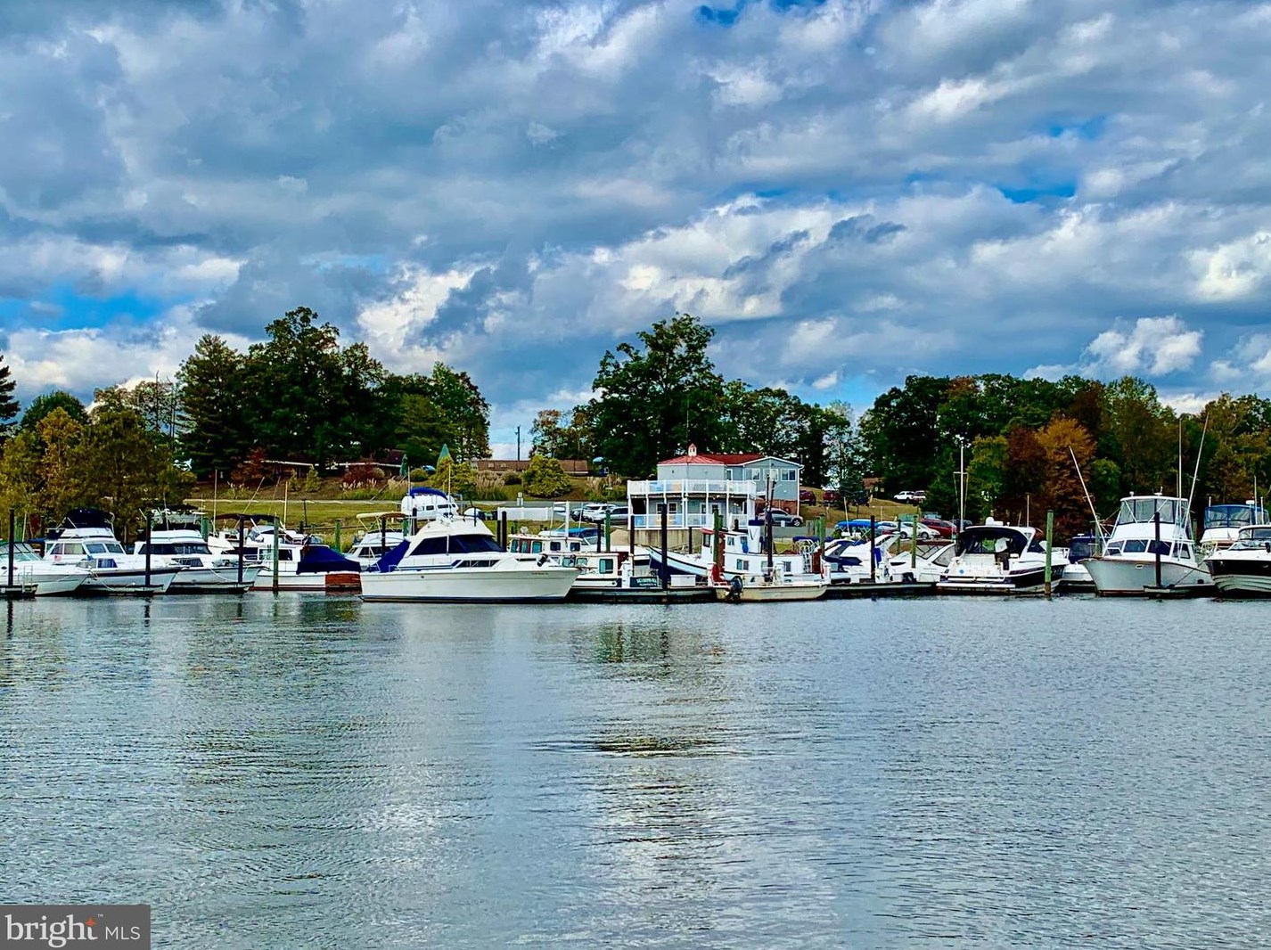 2004 State Room Dr, Stafford VA  22554-2322 exterior