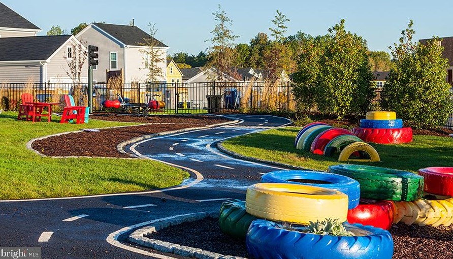 123 Almond Dr, Stafford VA 22554-2537 exterior