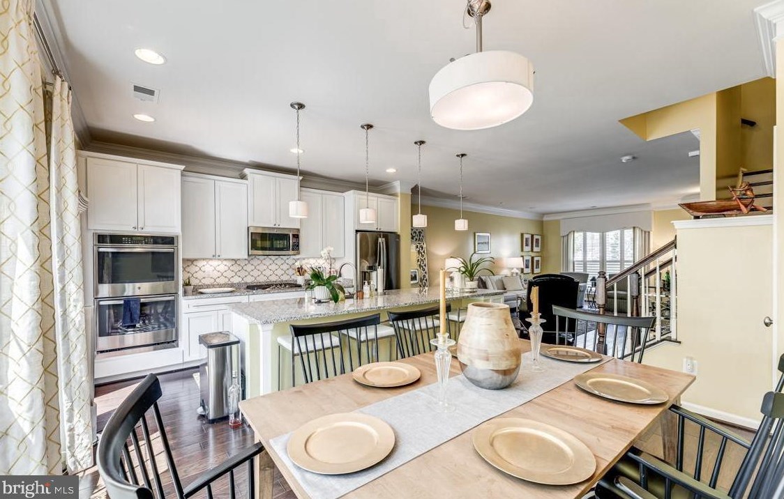 123 Almond Dr, Stafford VA 22554-2537 exterior