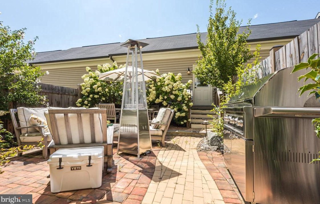 123 Almond Dr, Stafford VA 22554-2537 exterior