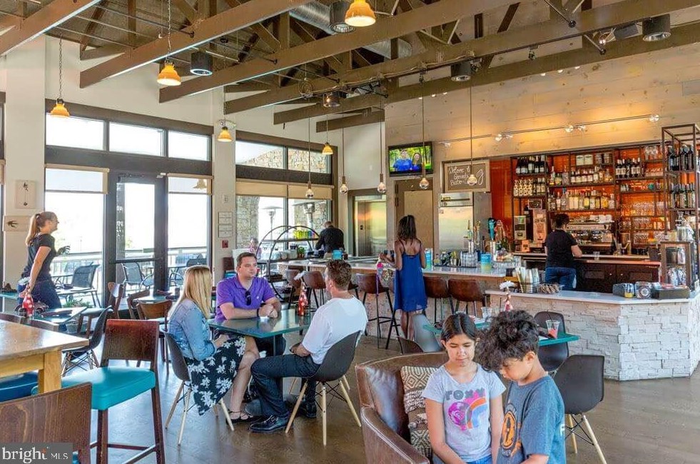 123 Almond Dr, Stafford VA 22554-2537 exterior