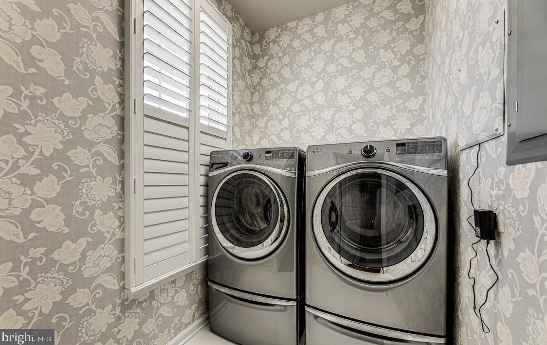 123 Almond Dr, Stafford VA 22554-2537 exterior