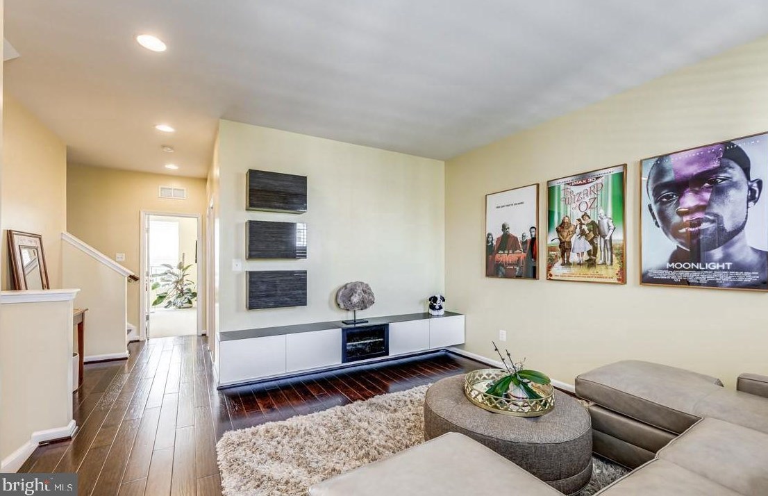 123 Almond Dr, Stafford VA 22554-2537 exterior