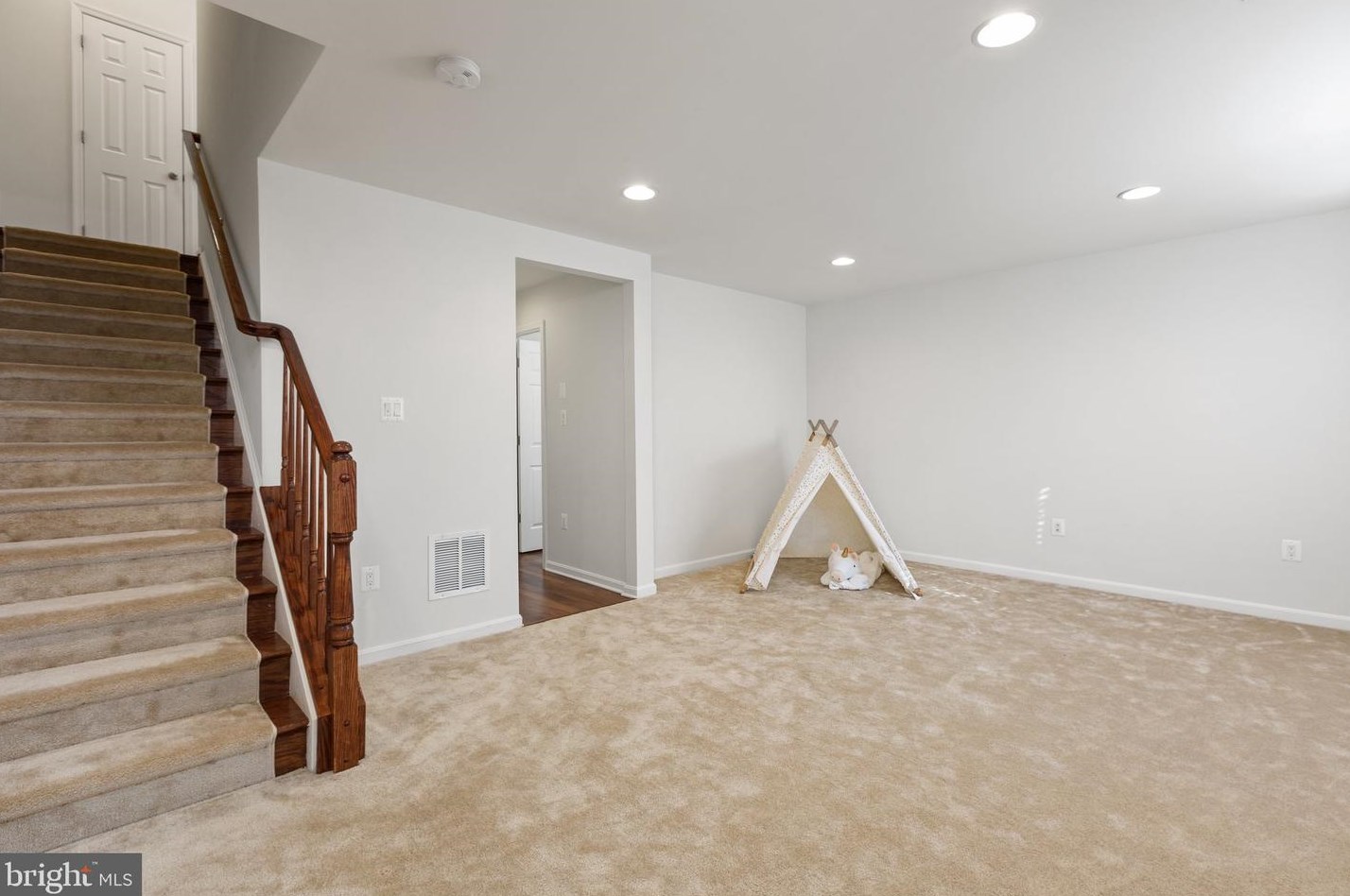 207 Apricot St, Stafford VA  22554-2500 exterior