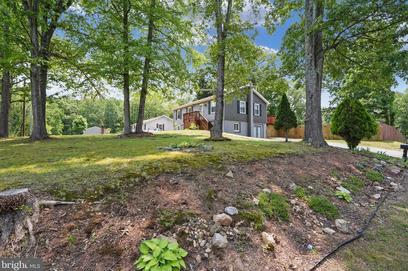 18 Ash Ln, Stafford VA  22556-1272 exterior