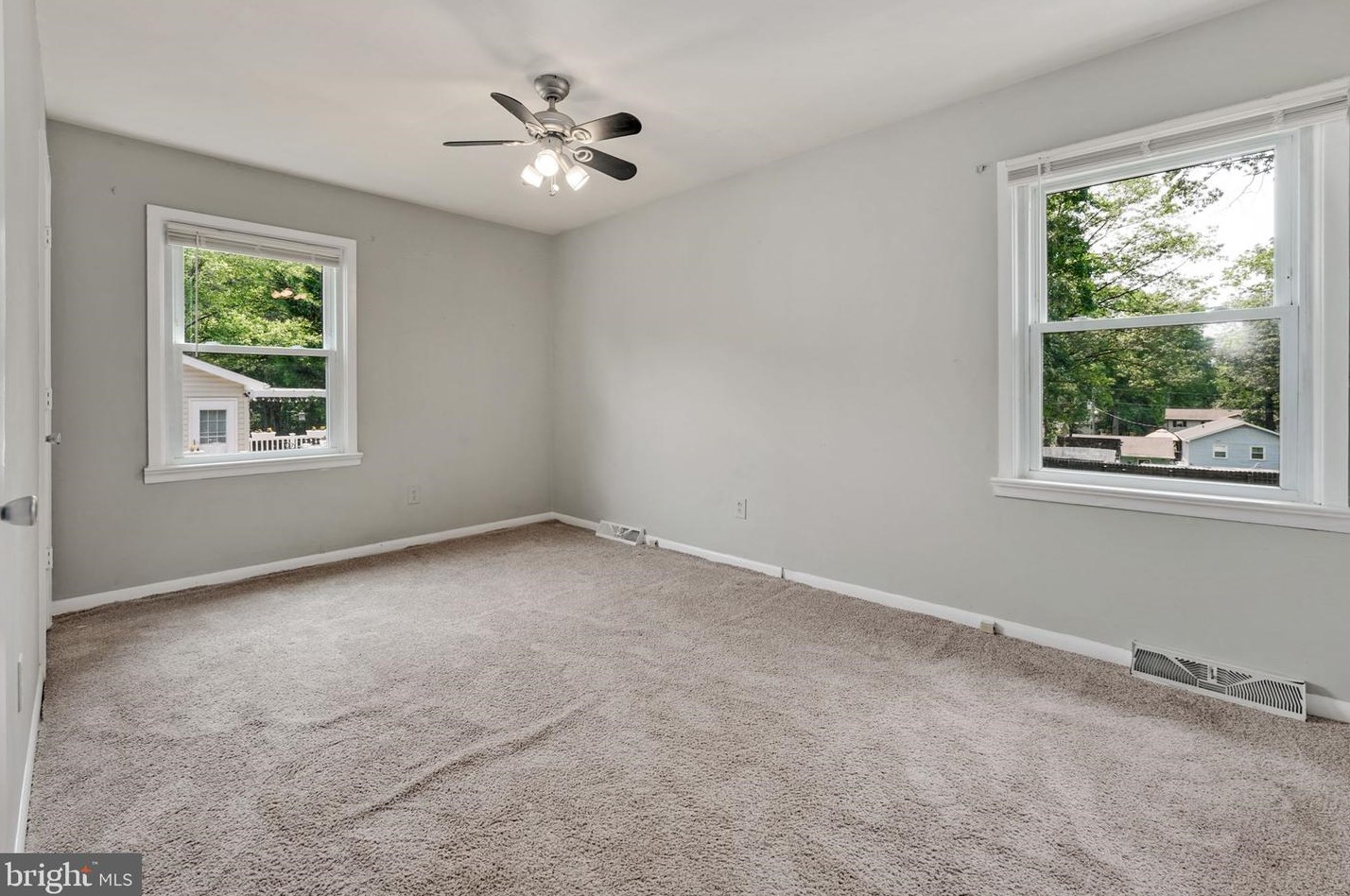 18 Ash Ln, Stafford VA  22556-1272 exterior