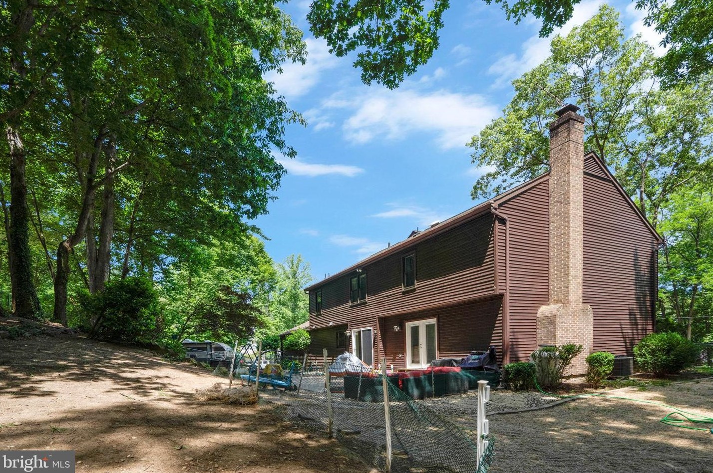 1101 Cape Cod Dr, Stafford VA  22554-2121 exterior