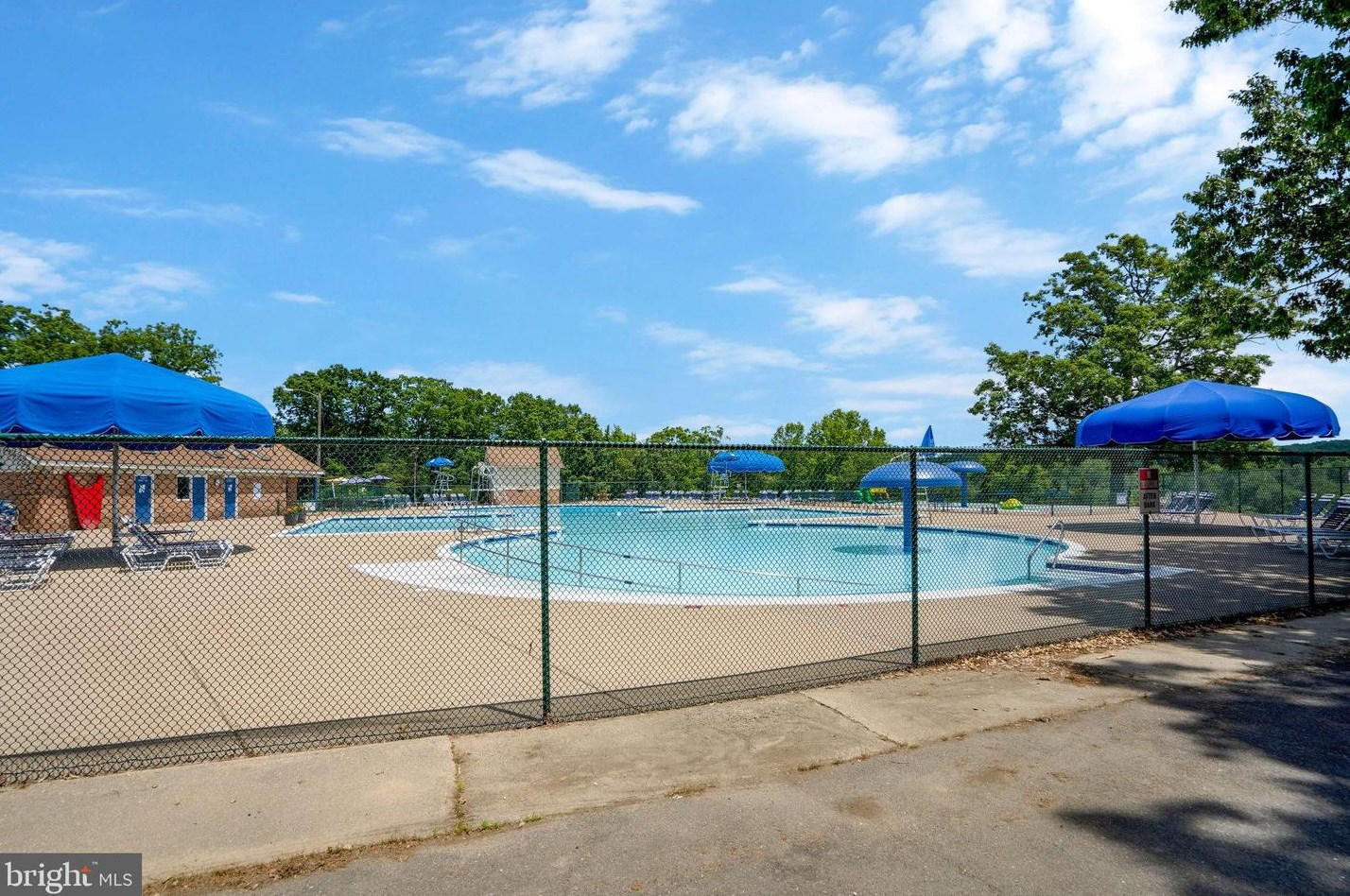 1101 Cape Cod Dr, Stafford VA  22554-2121 exterior