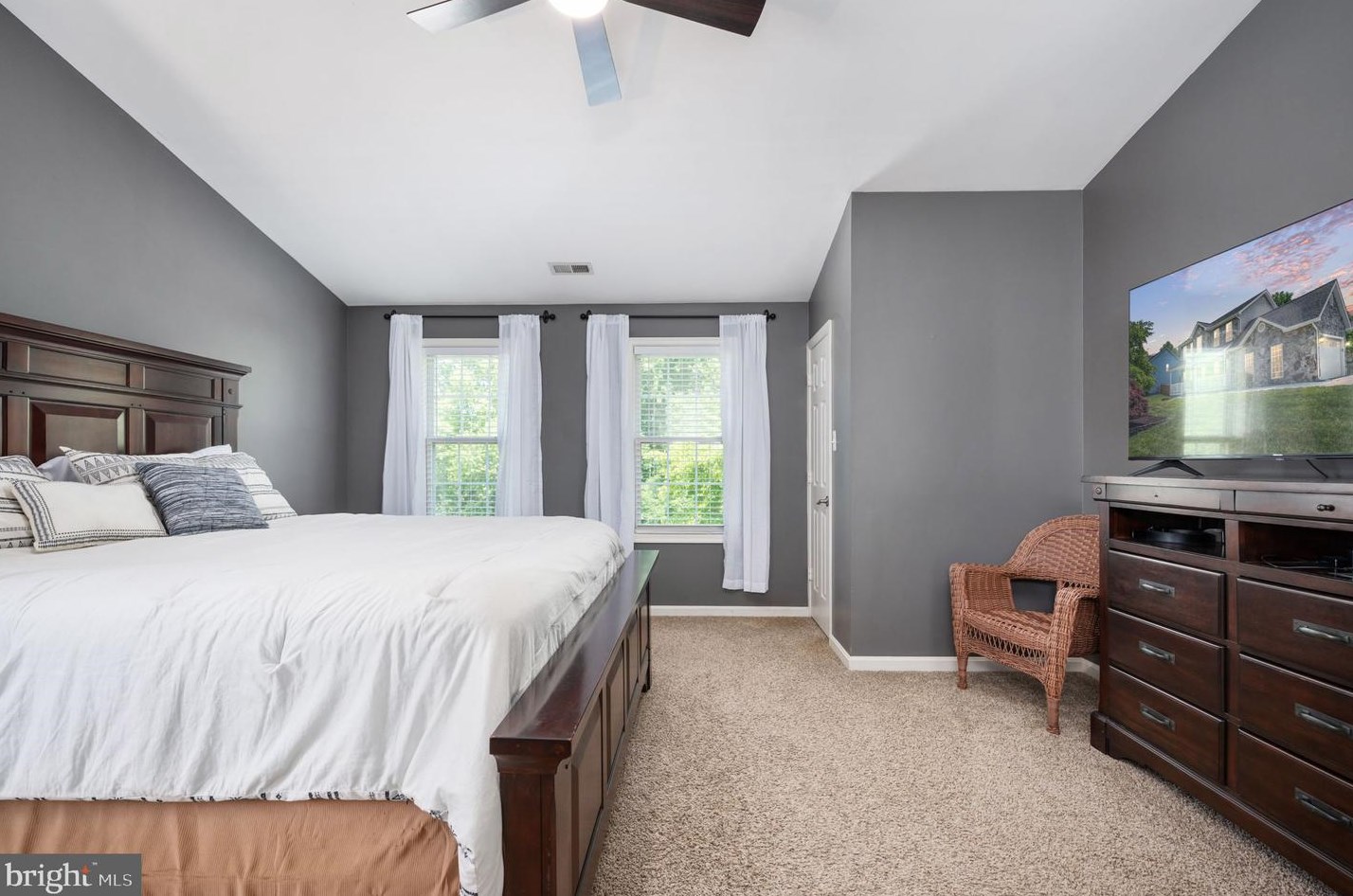 1 Grace Ct, Stafford VA 22556-8025 exterior