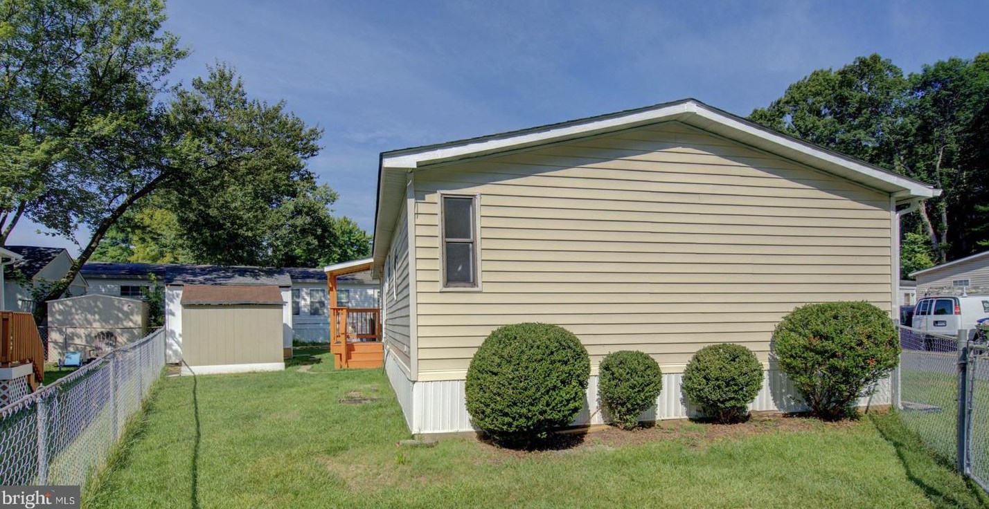 41 Draper Cir, Stafford VA 22554-4754 exterior